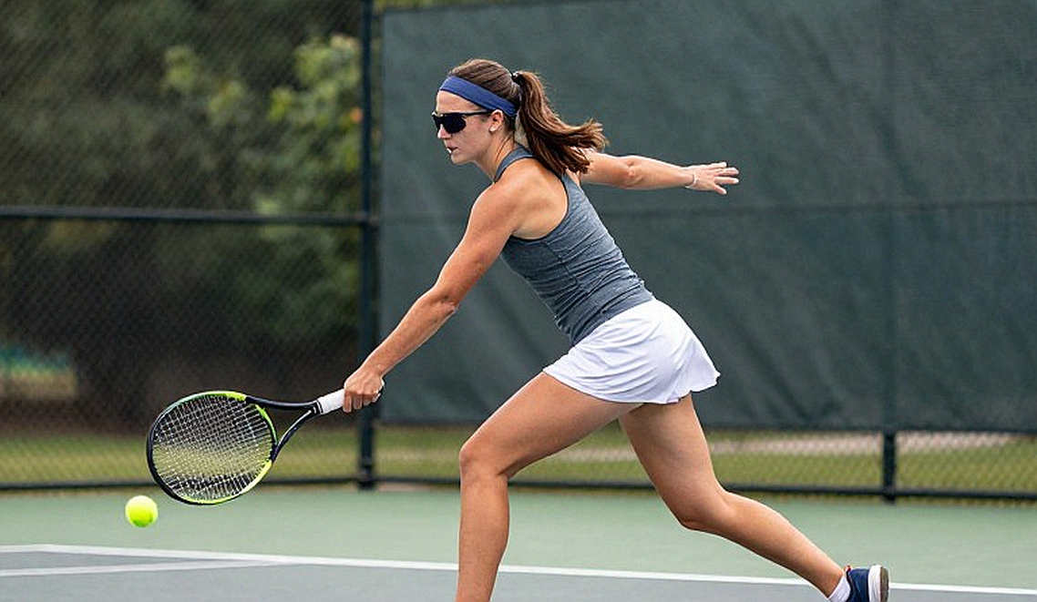 निंगबो: राइबाकिना का 6-1, 3-6, 6-1 और वह दरवाज़ा जो WTA फाइनल्स में स्कोर ने नहीं, शरीर ने बंद किया
